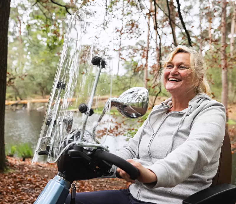 Scootmobiel vrij in de natuur