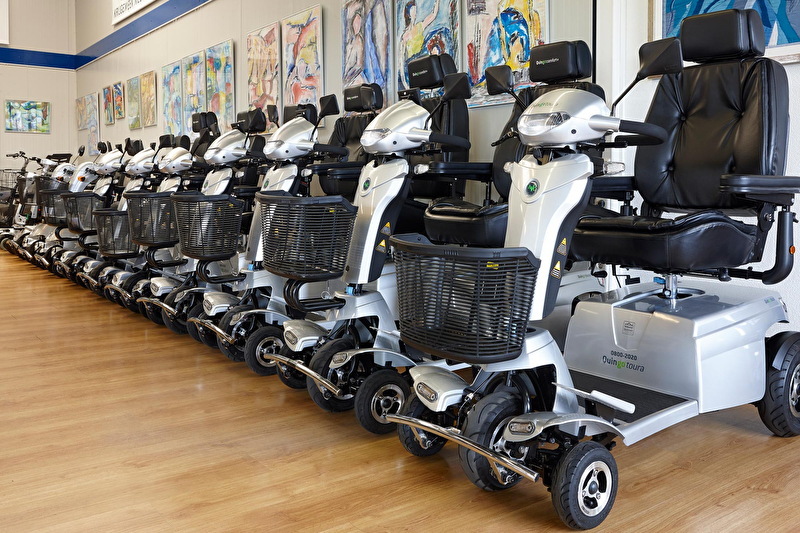 scootmobielen op rij