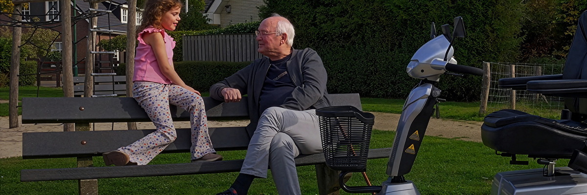 Scootmobiel onderweg naar waar dan ook